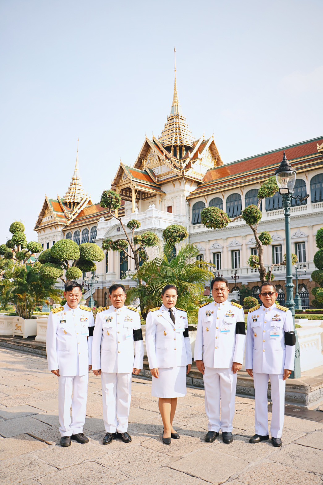 title - ส.ป.ก. ร่วมพิธีวางพวงมาลาถวายราชสักการะ ในพระพิธีธรรมสวดพระอภิธรรมพระบรมศพ สมเด็จพระนางเจ้าสิริกิติ์ พระบรมราชินีนาถ พระบรมราชชนนีพันปีหลวง ณ พระที่นั่งดุสิตมหาปราสาท